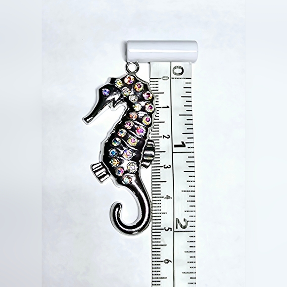 Silver tone Aurora borealis studded nautical beach seahorse pendant for necklace - Picture 2 of 5